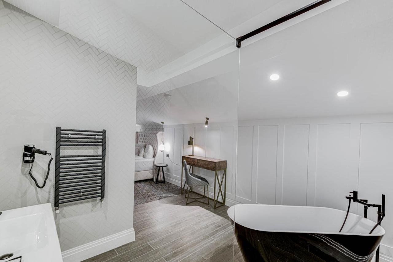 Hotel Boutique Donna Anna Giroc ภายนอก รูปภาพ