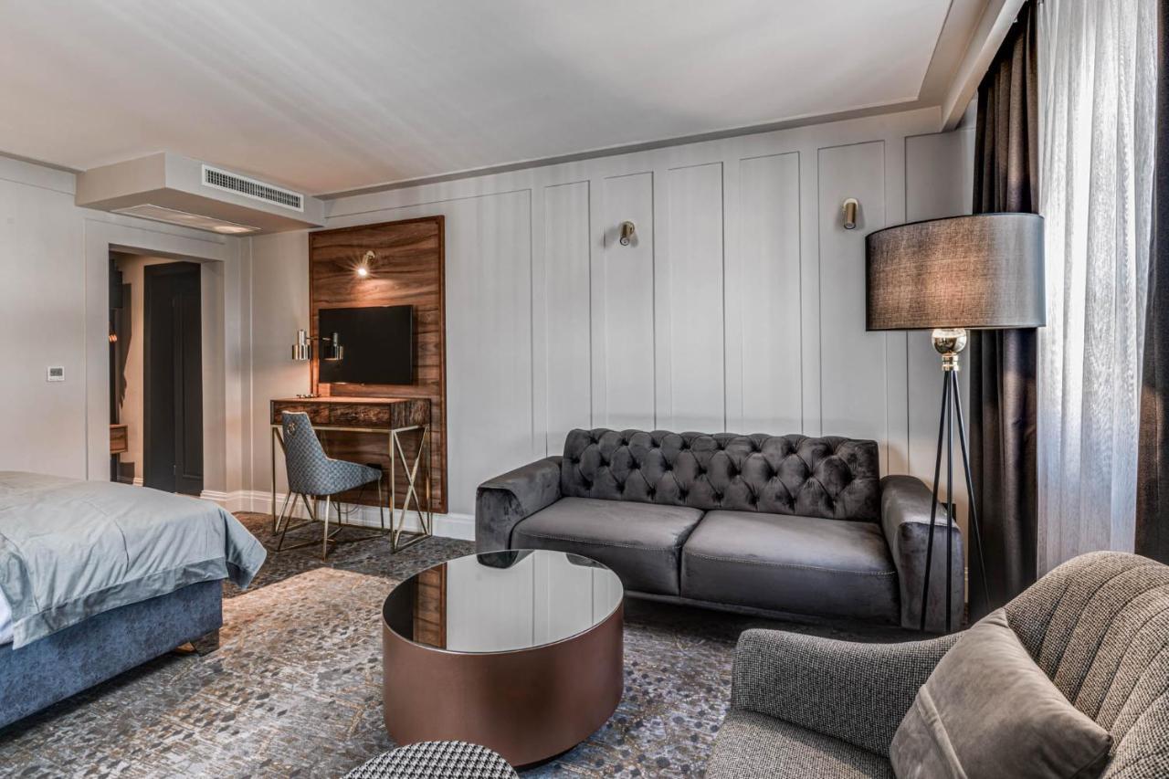 Hotel Boutique Donna Anna Giroc ภายนอก รูปภาพ