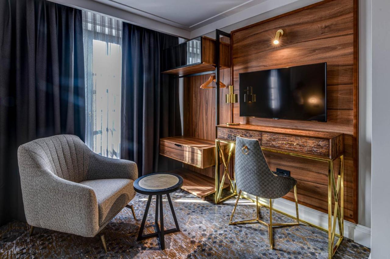 Hotel Boutique Donna Anna Giroc ภายนอก รูปภาพ