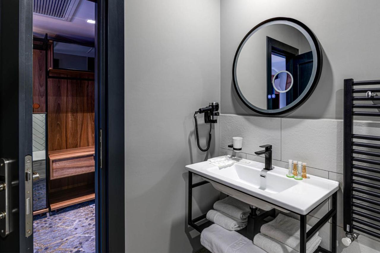 Hotel Boutique Donna Anna Giroc ภายนอก รูปภาพ