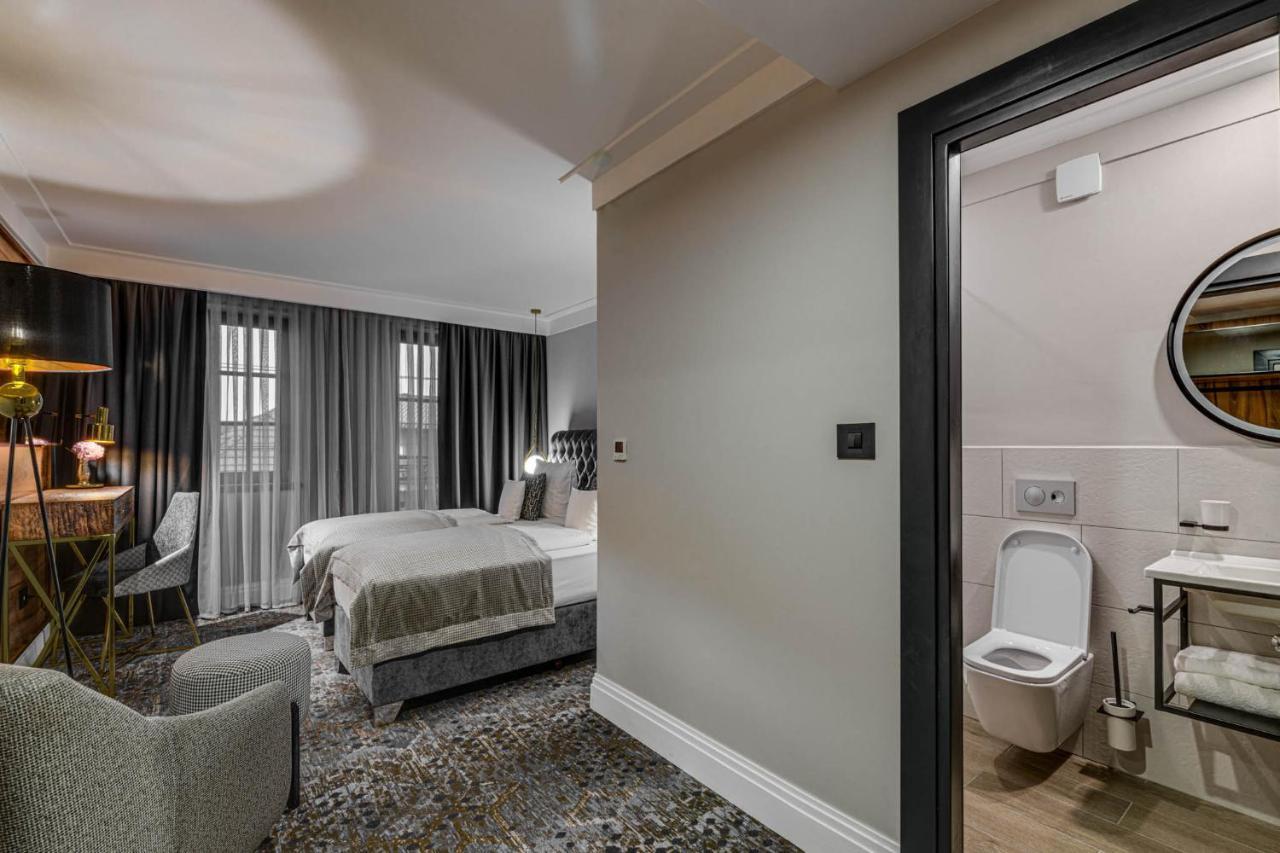 Hotel Boutique Donna Anna Giroc ภายนอก รูปภาพ