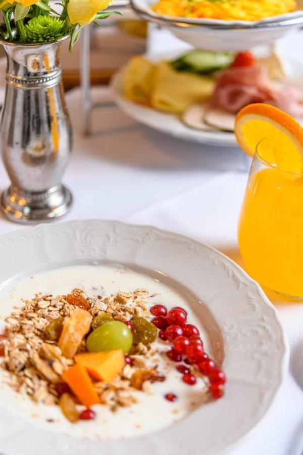 Hotel Boutique Donna Anna Giroc ภายนอก รูปภาพ