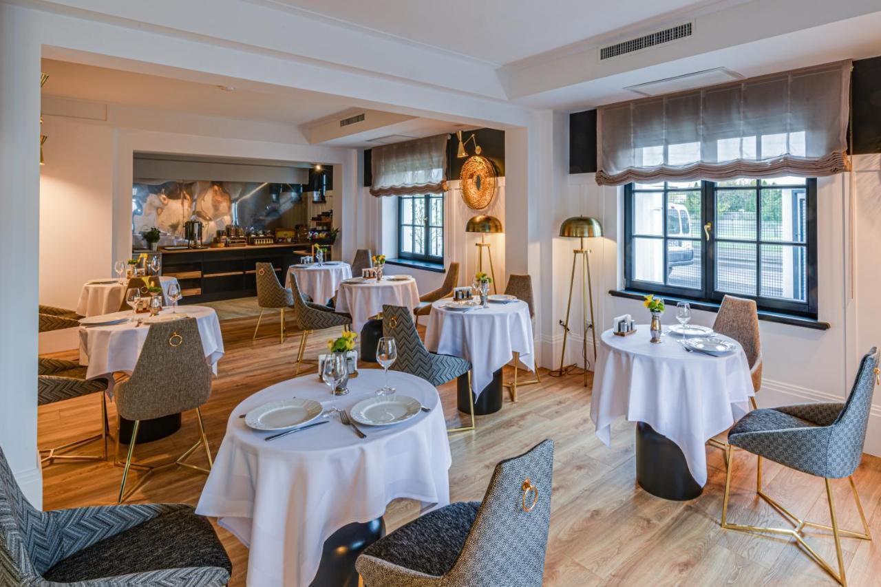 Hotel Boutique Donna Anna Giroc ภายนอก รูปภาพ