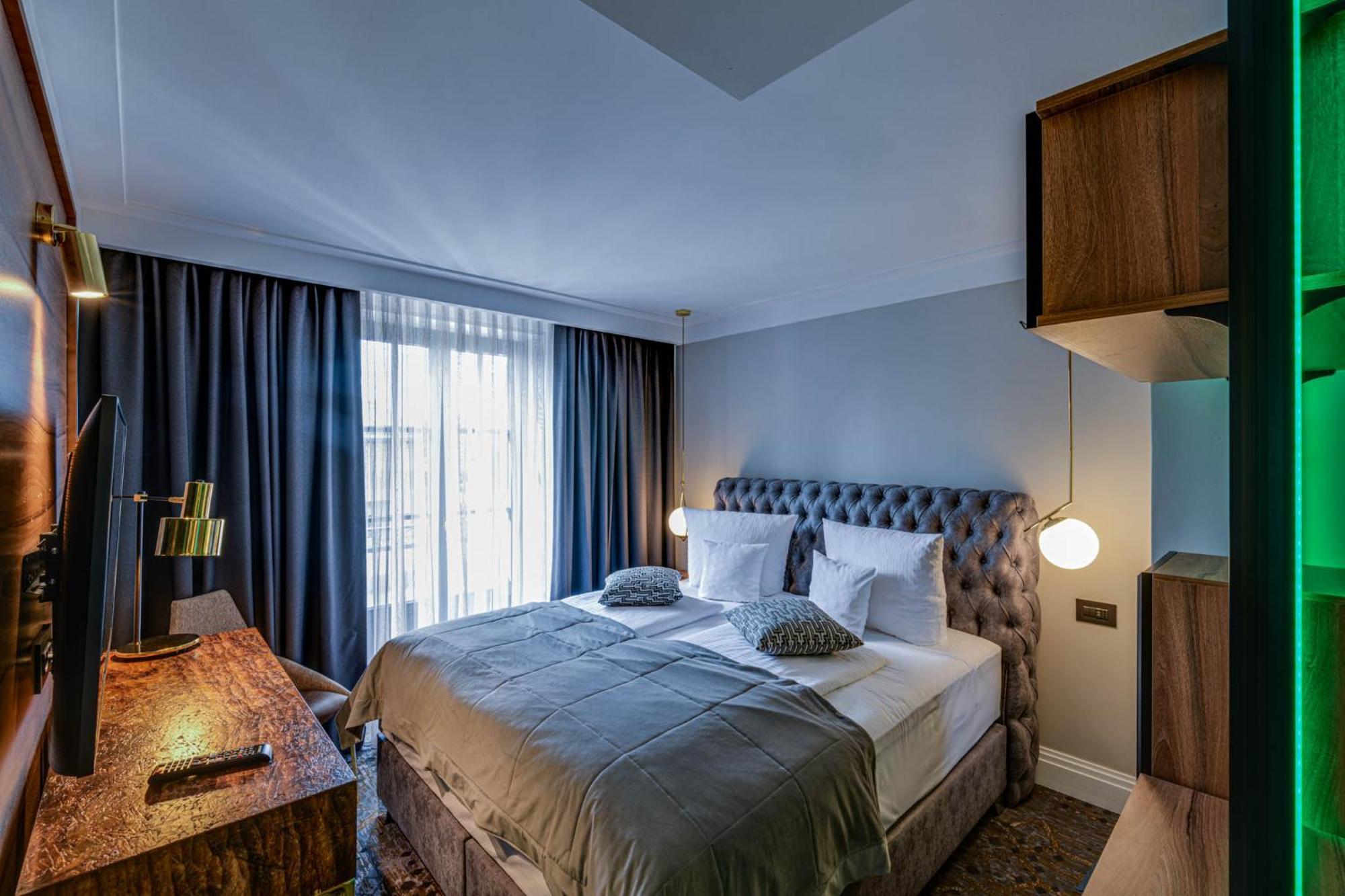 Hotel Boutique Donna Anna Giroc ภายนอก รูปภาพ