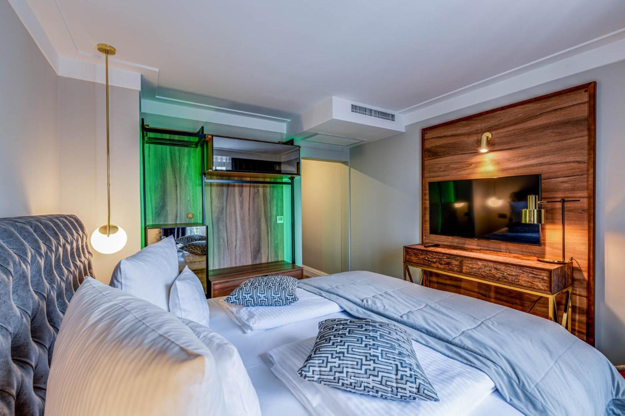Hotel Boutique Donna Anna Giroc ภายนอก รูปภาพ